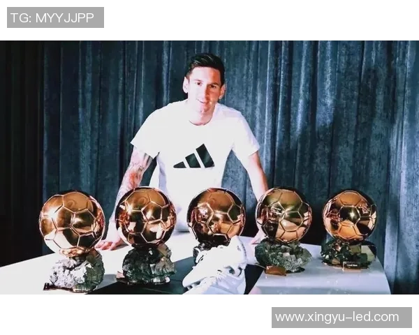 全球足坛传奇球星:从梅西到C罗的时代对决与荣耀瞬间 全球足坛传奇球星:从梅西到C罗的时代对决与荣耀瞬间