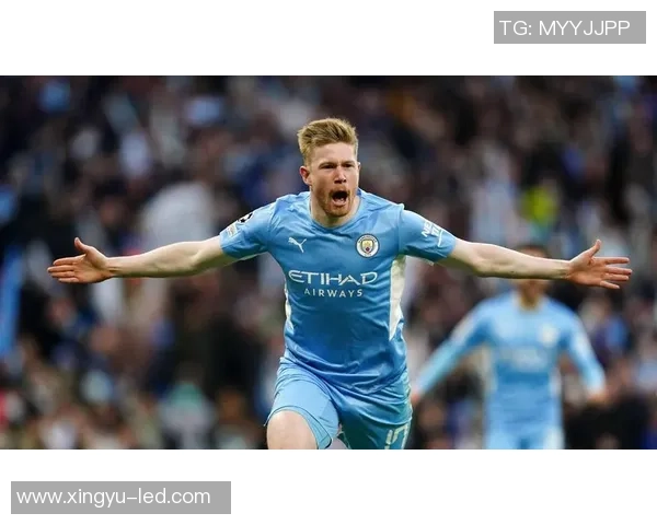 足球巨星的日常:从晨跑到训练场再到家庭时光的全纪录 足球巨星的日常:从晨跑到训练场再到家庭时光的全纪录